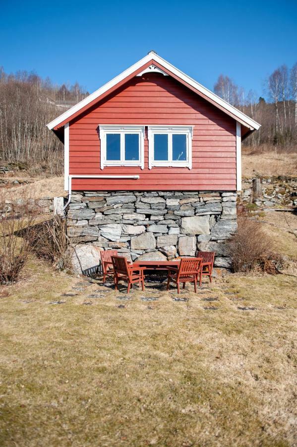 Bodvarstova * Stryn